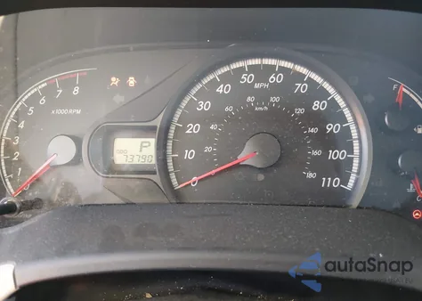 2012 Toyota Sienna Base V6 7 Passenger z USA, uszkodzony, nr VIN 5TDZK3DC0CS179391